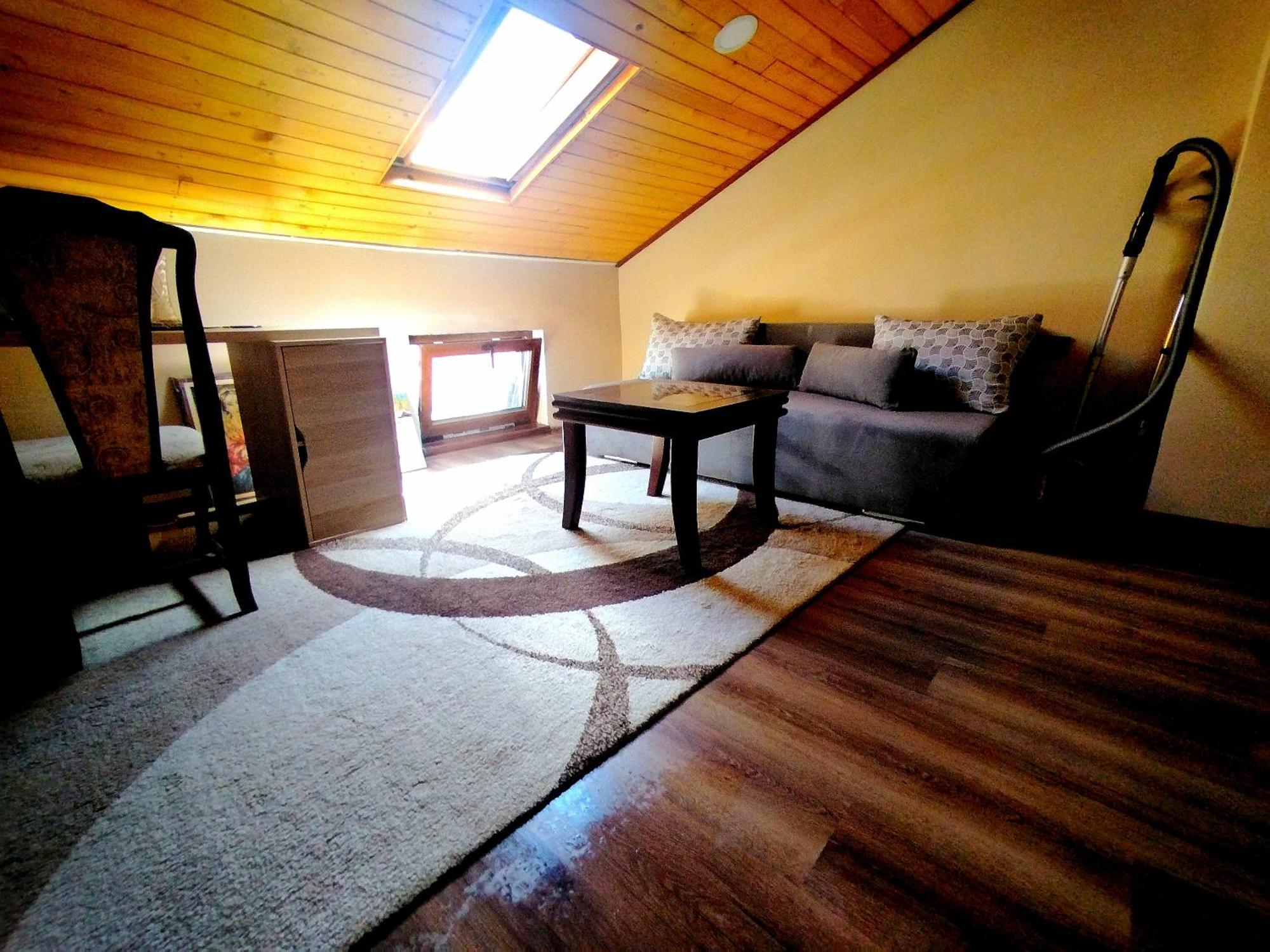 Low Budget Apartment With Breakfast #3 Várna Kültér fotó